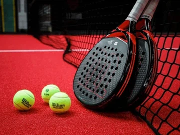 What Are The Characteristics Of Highly Durable Padel Balls?